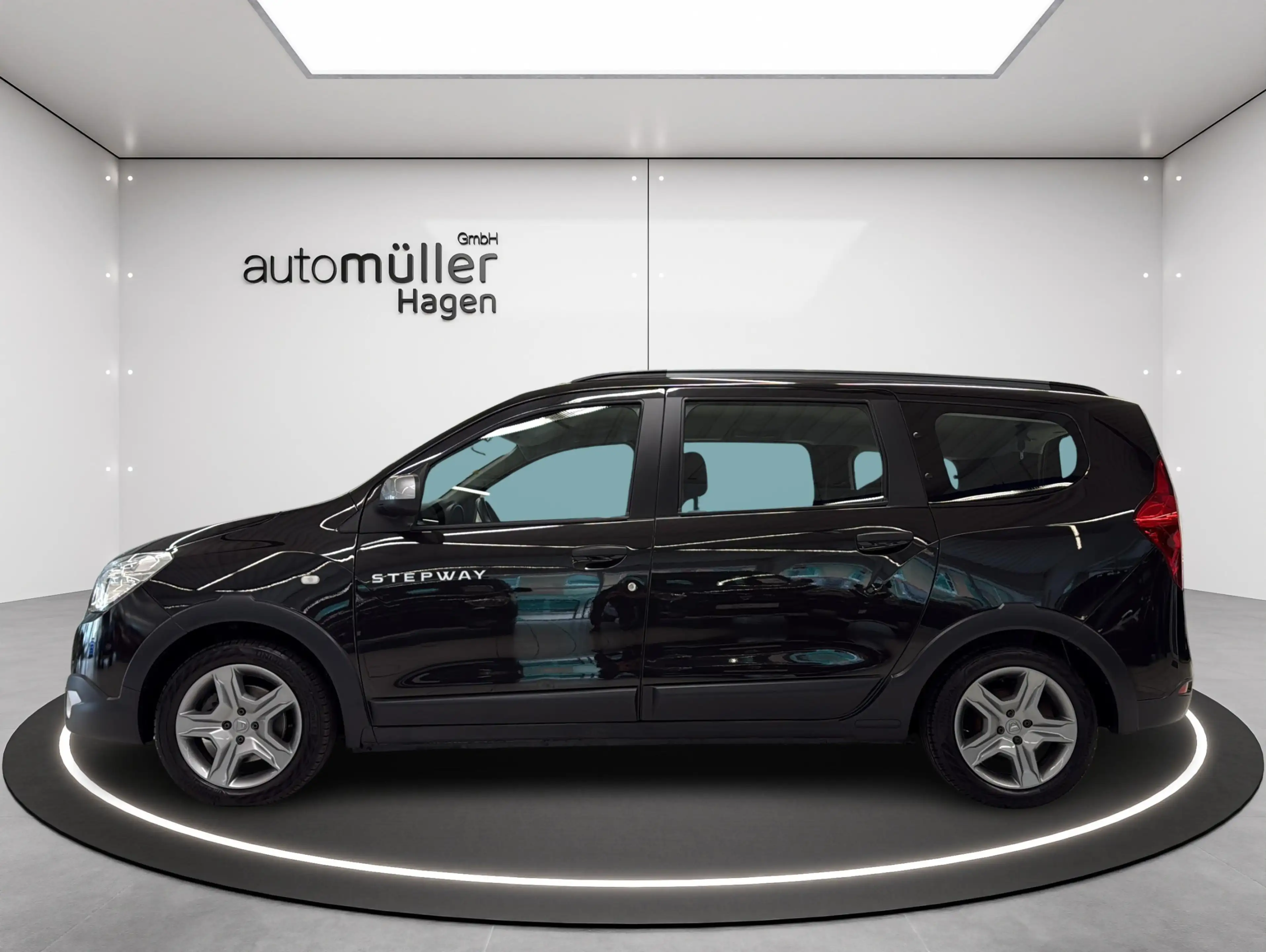 Dacia Lodgy 1.3 TCe 130 Stepway Plus 7-Sitzer — photo 7