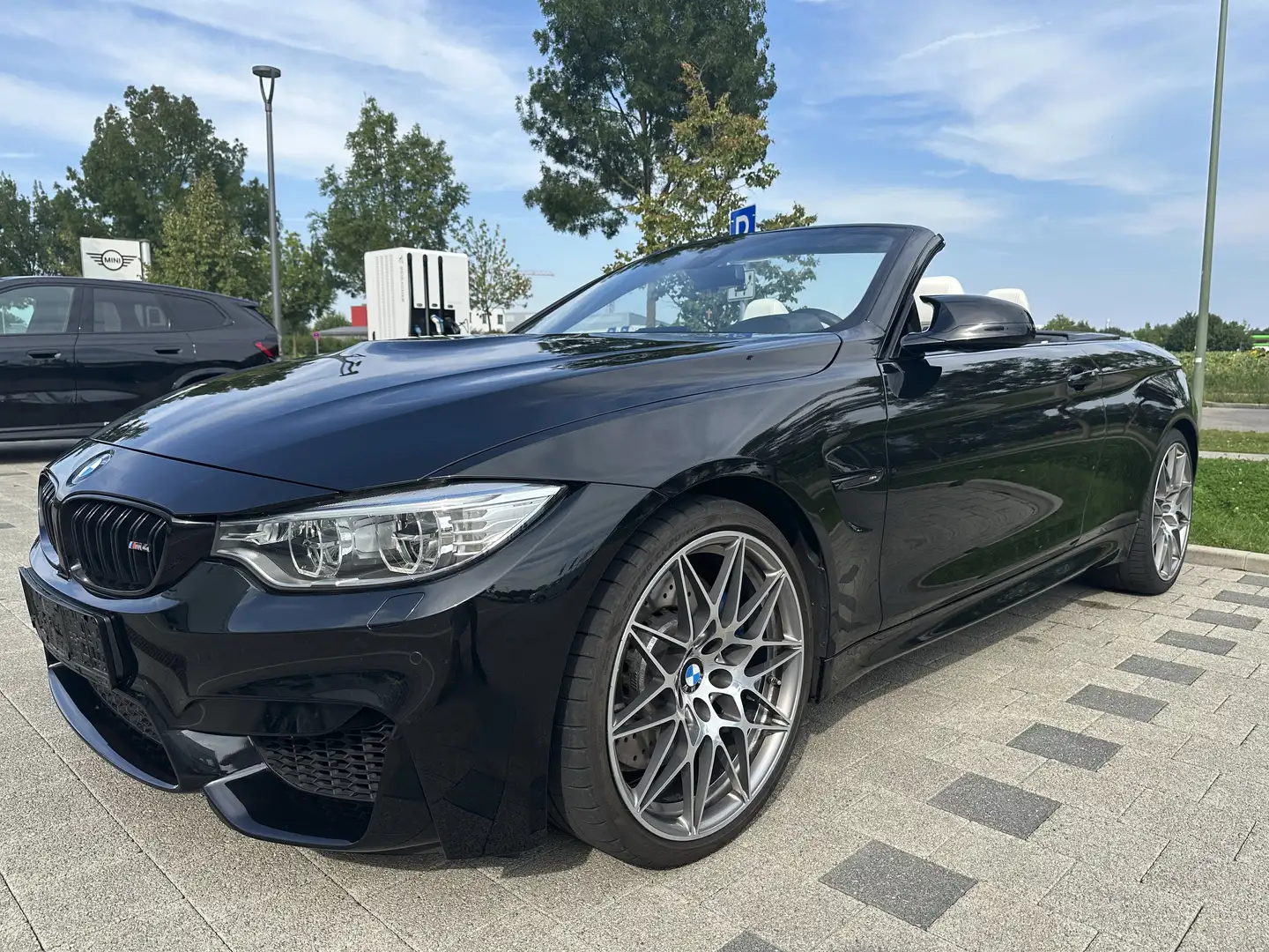 BMW M4 M4 Cabrio Competition/DKG/HuD/H&K/LED/2.Hand/DE Schwarz - 1