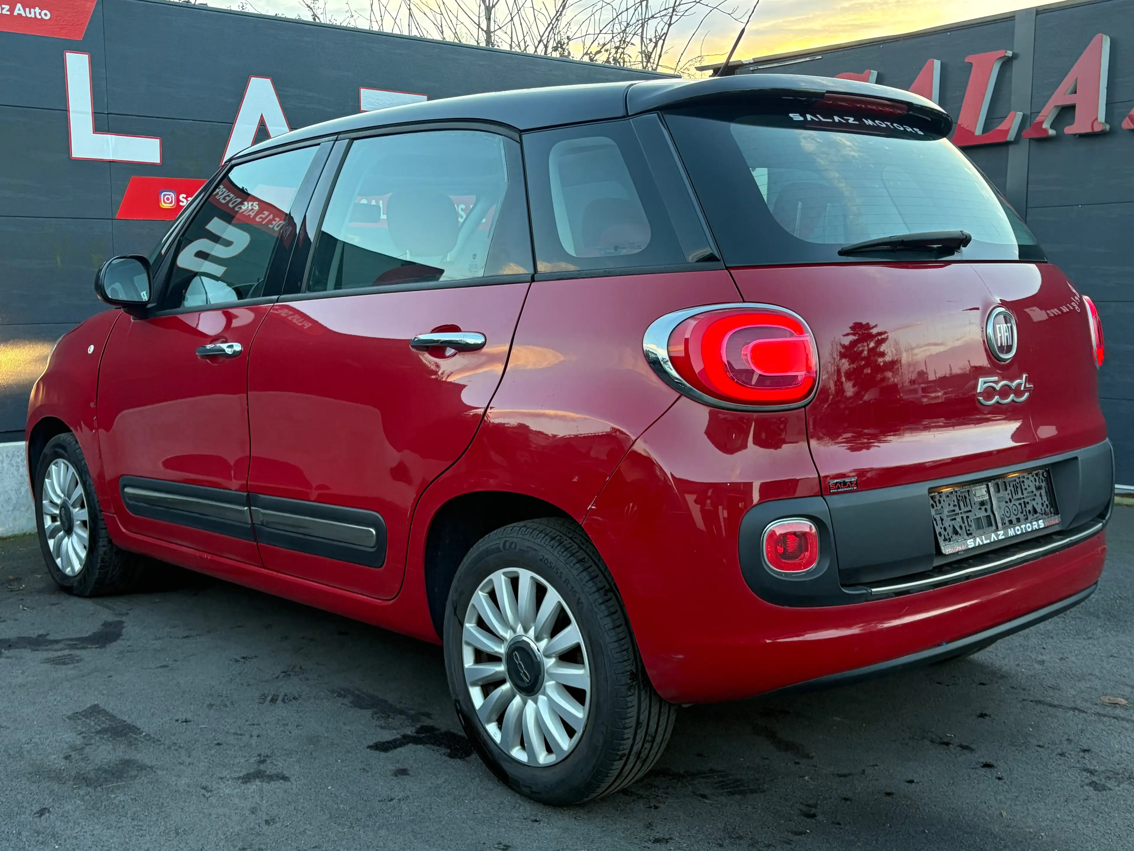 Fiat 500L 500L 1.4i_TOIT OUVR_CLIM_JANTES_BLUETOOTH — photo 6