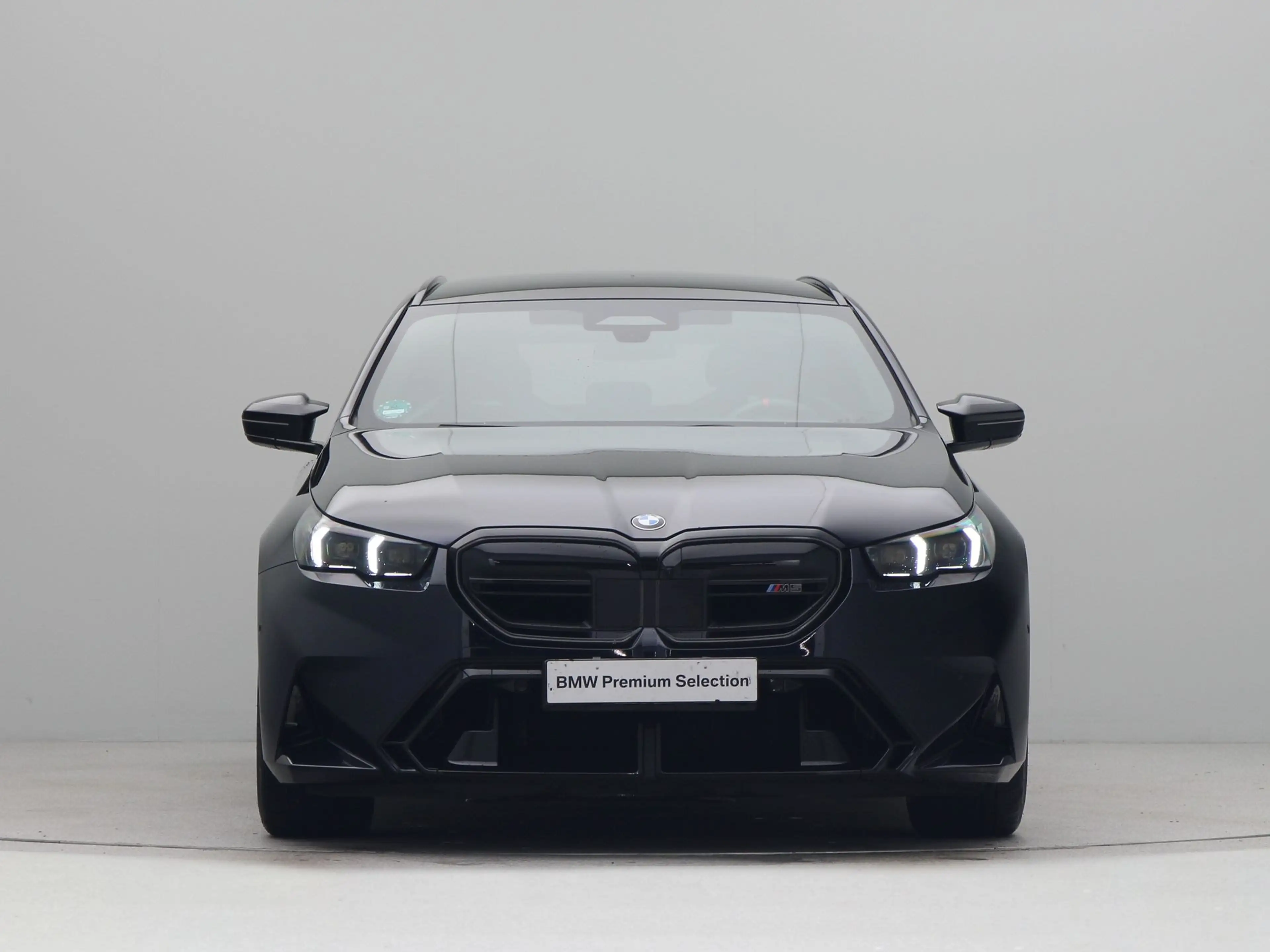 BMW M5 Touring — photo 7