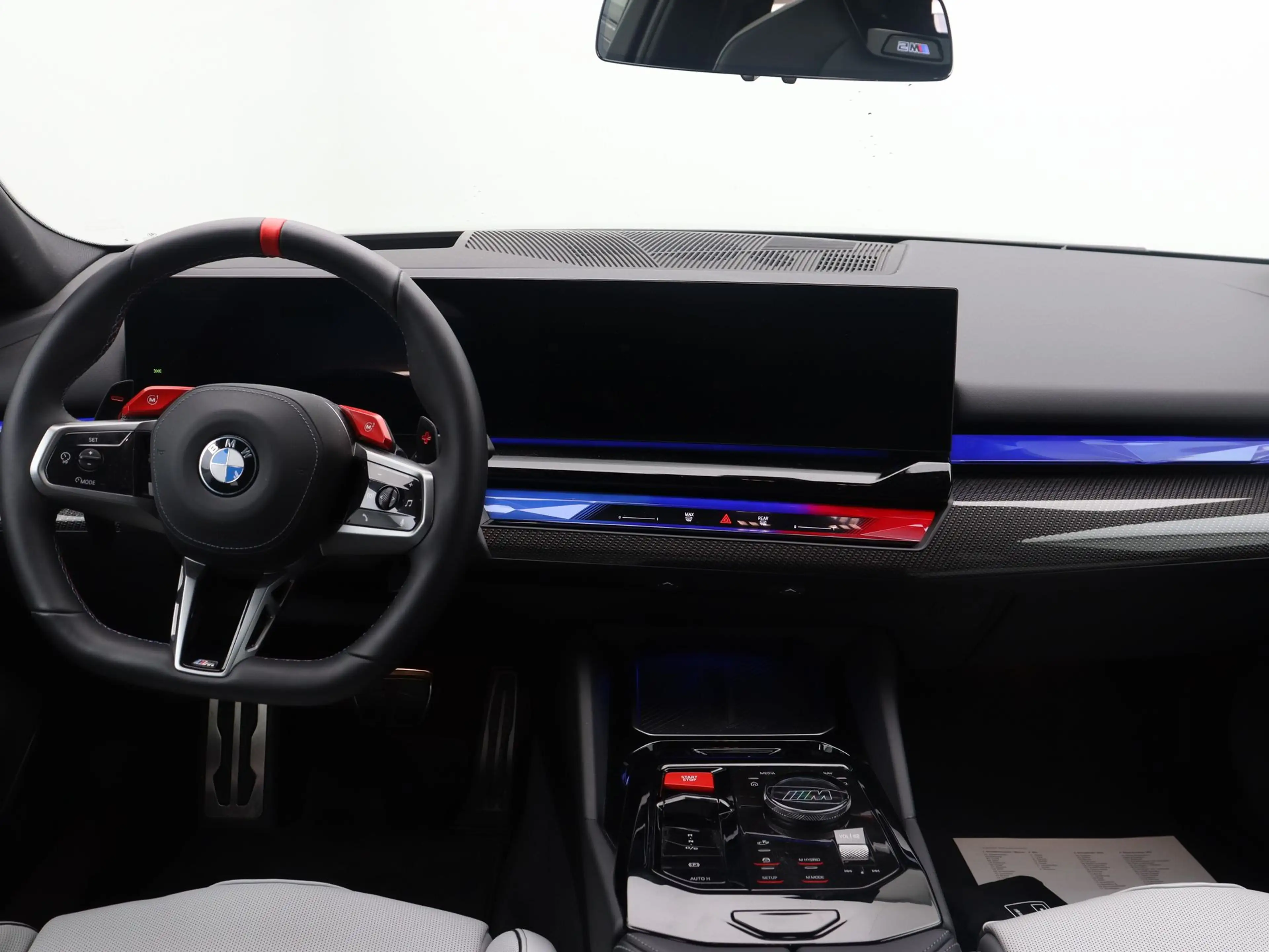 BMW M5 Touring — photo 14