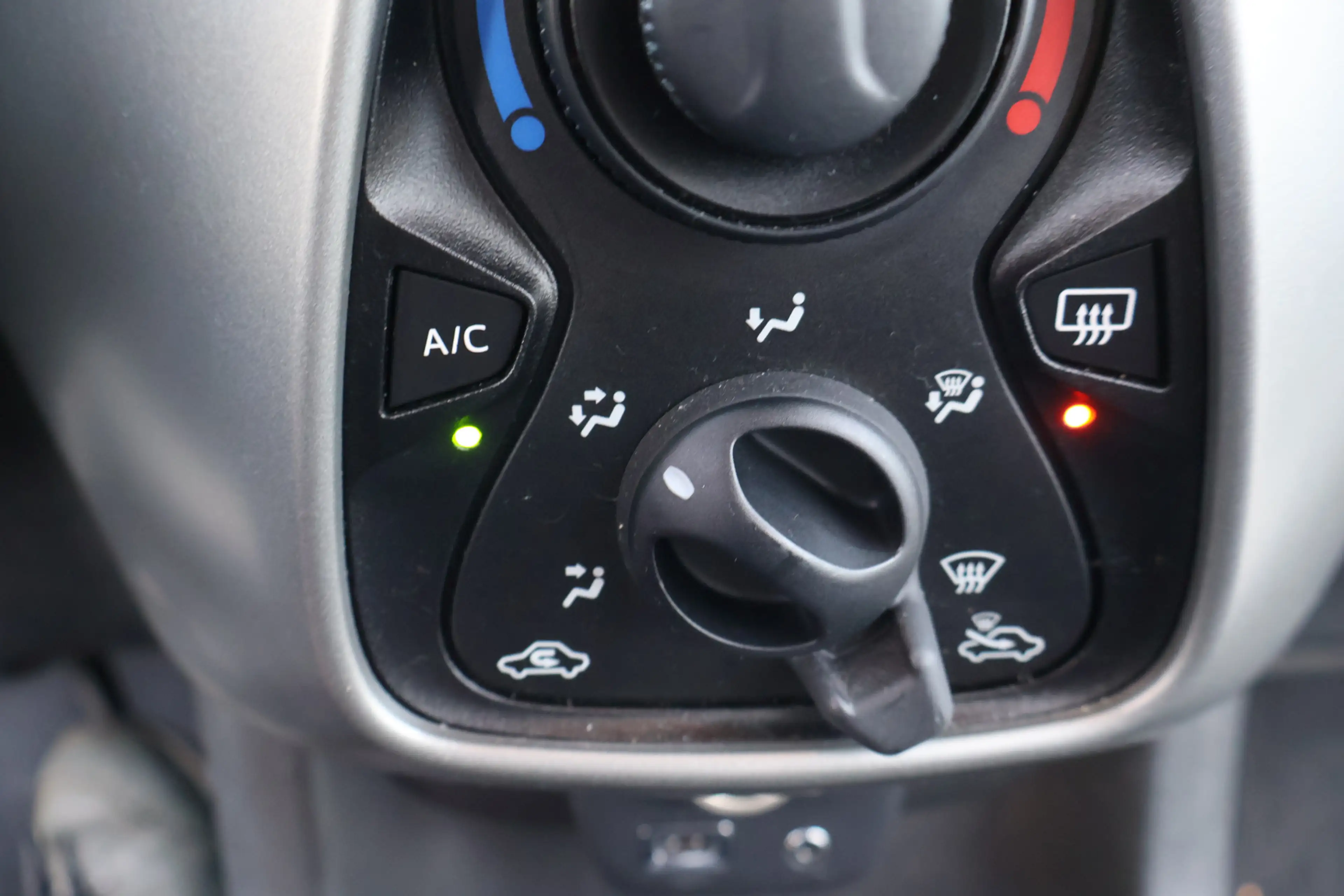 Citroen C1 1.0 e-VTi Feel, Airco — photo 7
