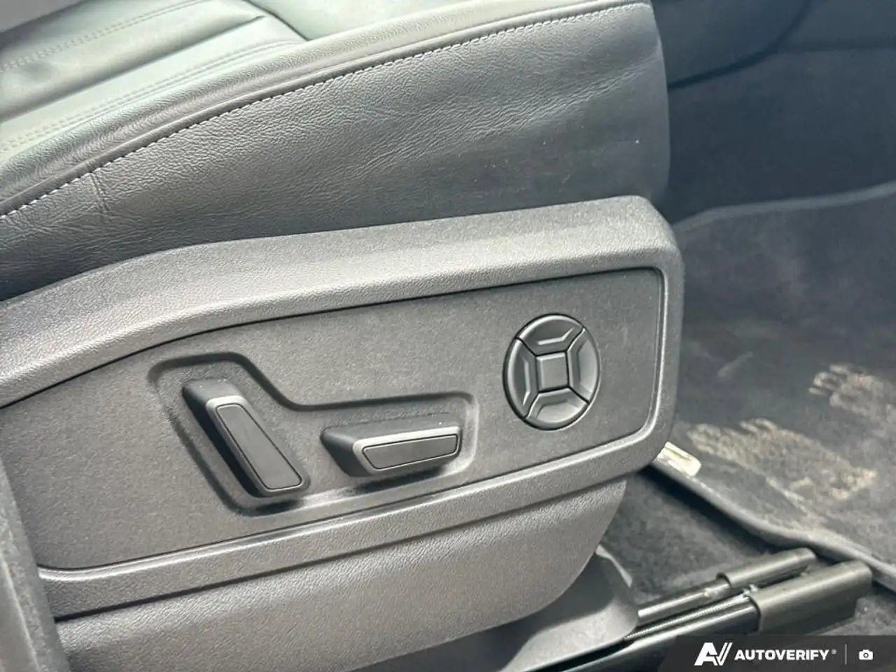 Audi Q5 снимка Audi Q5