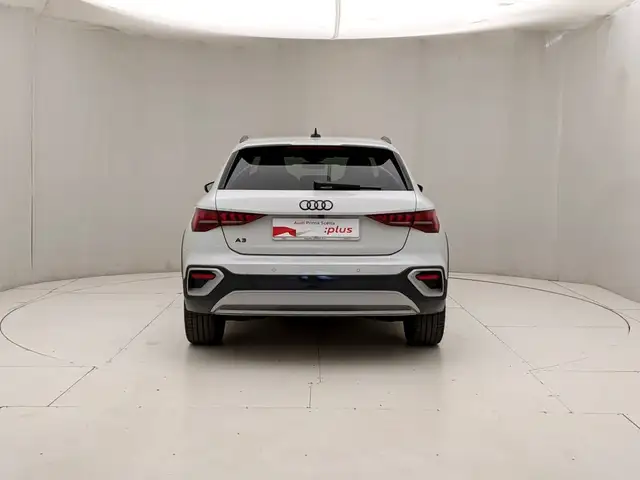Audi A3 view 5