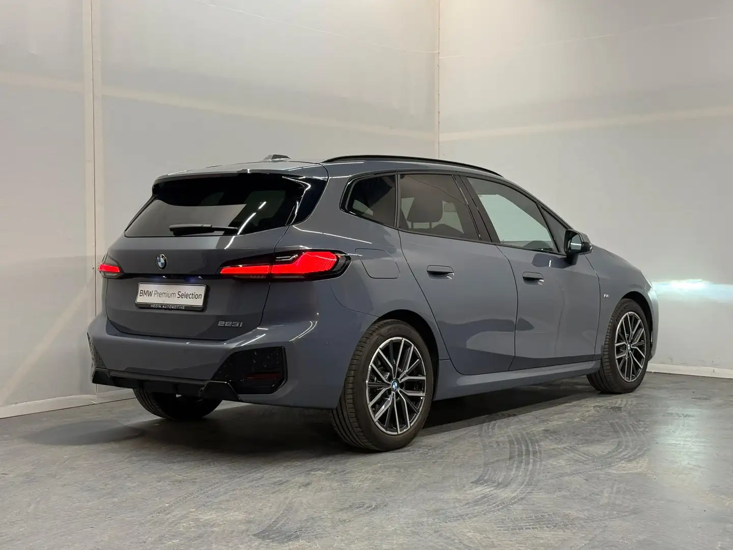 BMW 223 2-serie Active Tourer 223i Grau - 2