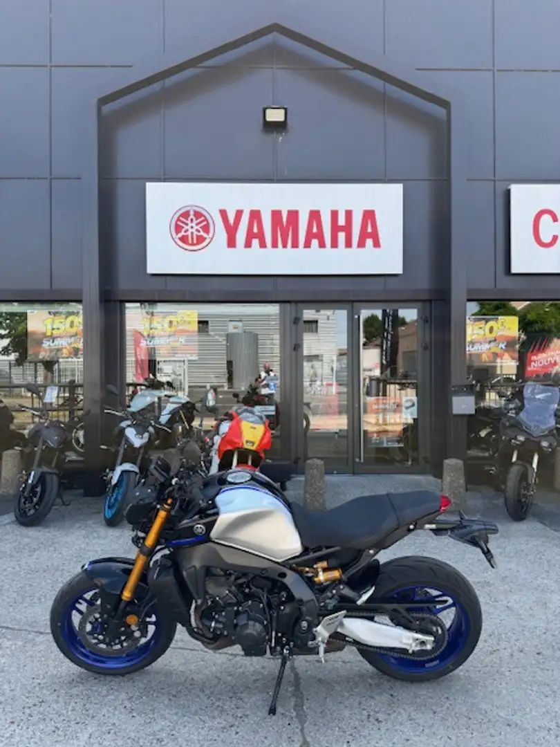 Yamaha MT-09 - 1
