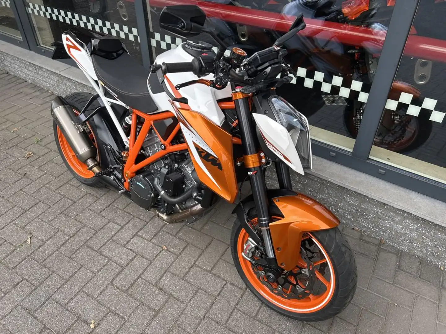 KTM 1290 Super Duke R SUPERDUKE SE - 2