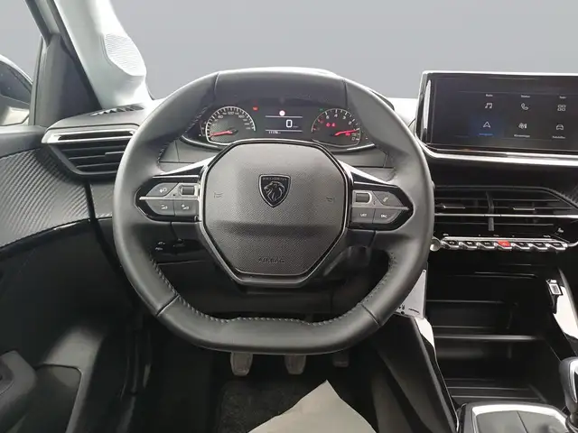 Peugeot 208 view 13
