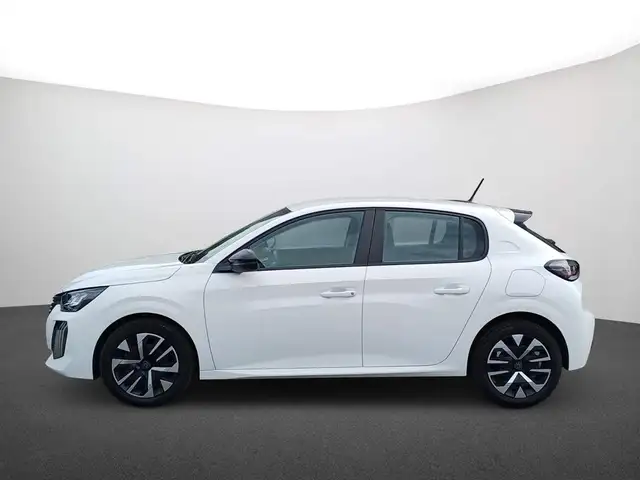 Peugeot 208 view 4