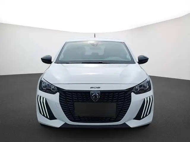 Peugeot 208 view 2