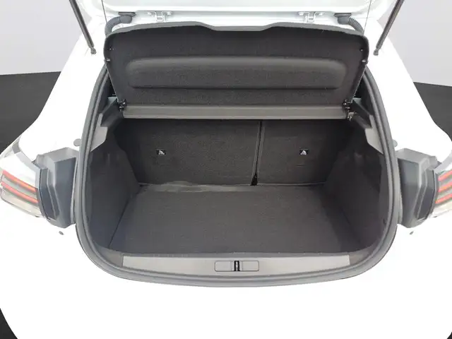 Peugeot 208 view 7