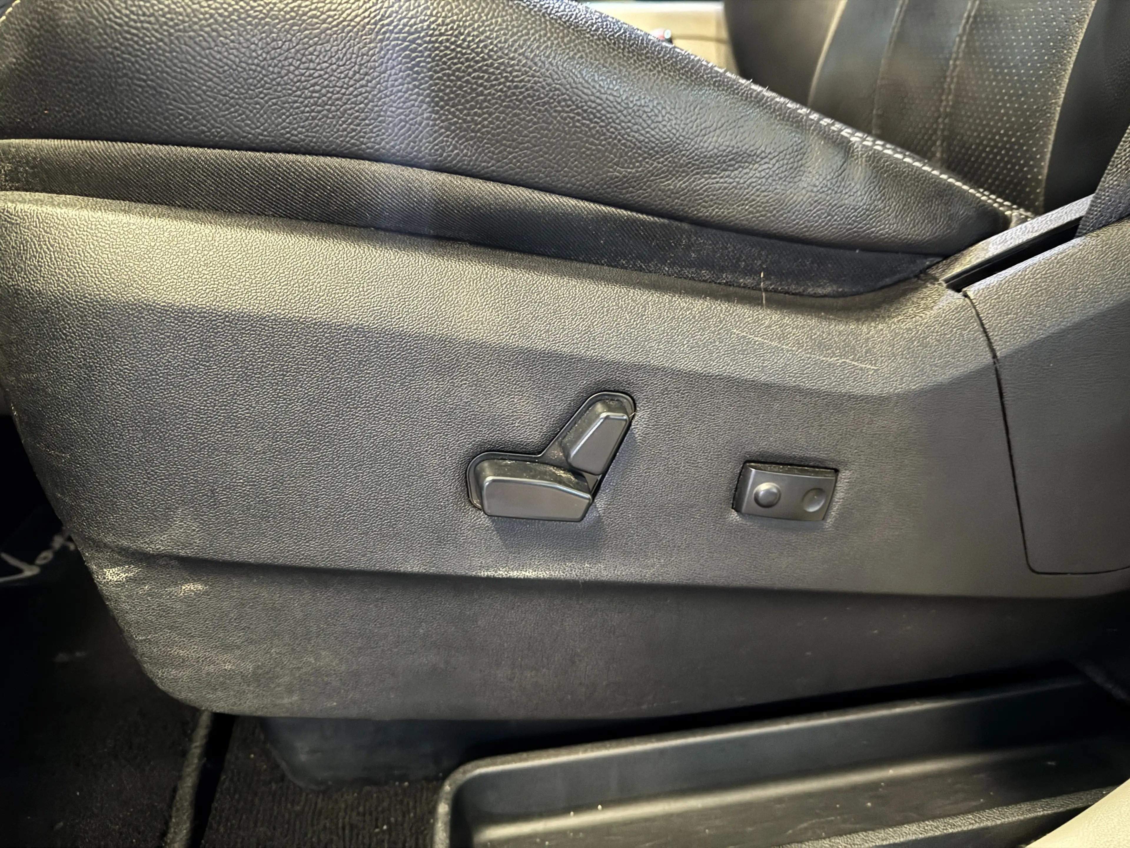 Lancia Voyager Gold 2.8 CRD Automatik 7-Sitzer/Leder/8-fach/VOLL — photo 15