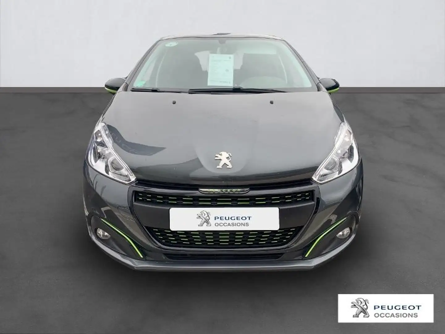 Peugeot 208 1.2 PureTech 82ch Style 5p Grijs - 2