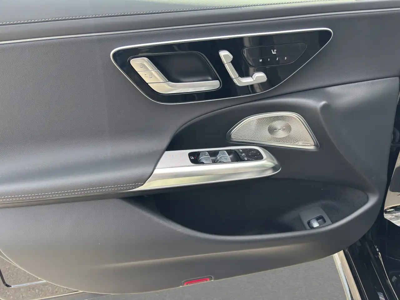 Mercedes-Benz E 220 d T-Modell Burmester4d*DigitalLight*Panod. 18