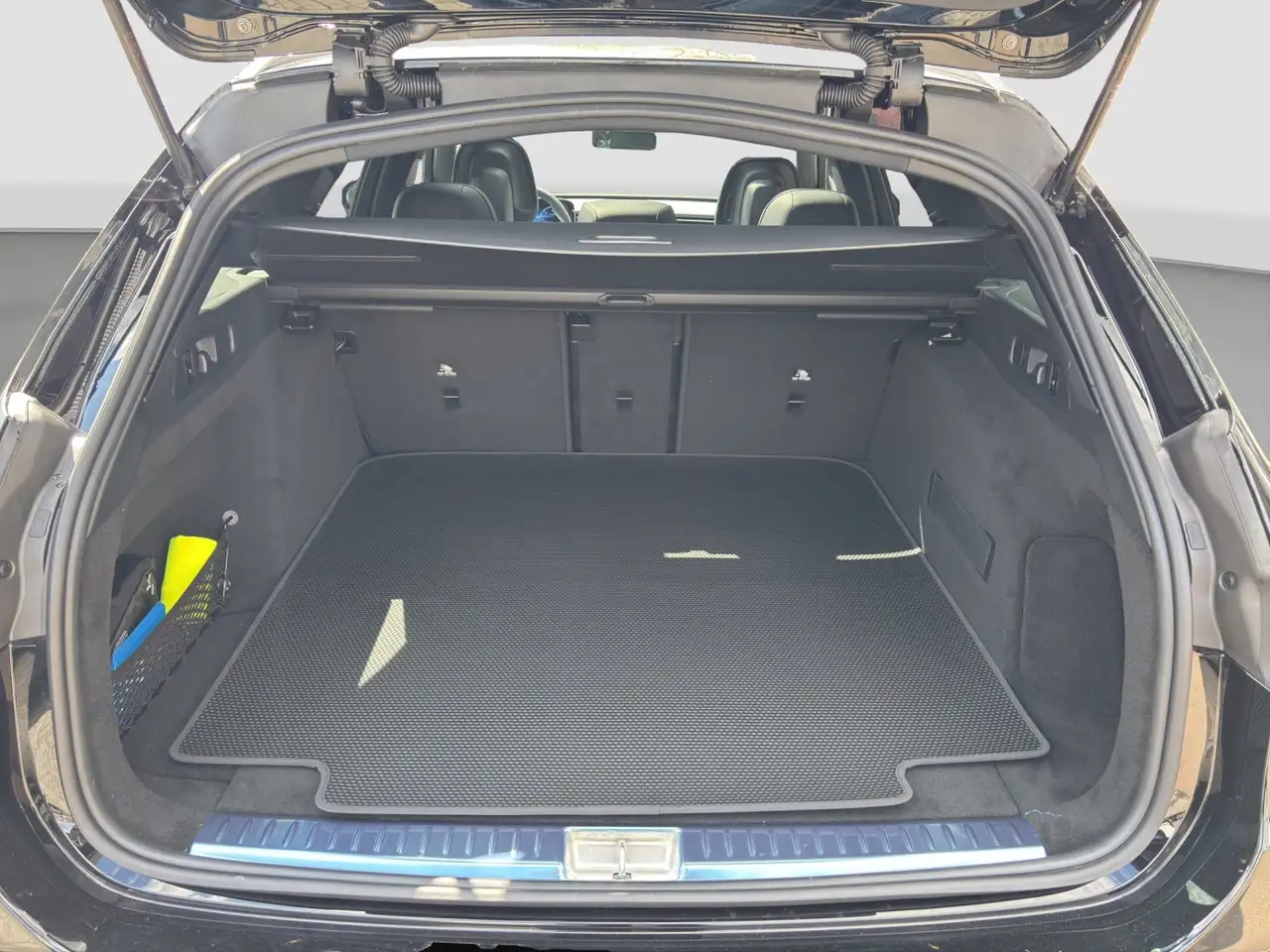 Mercedes-Benz E 220 d T-Modell Burmester4d*DigitalLight*Panod. 19