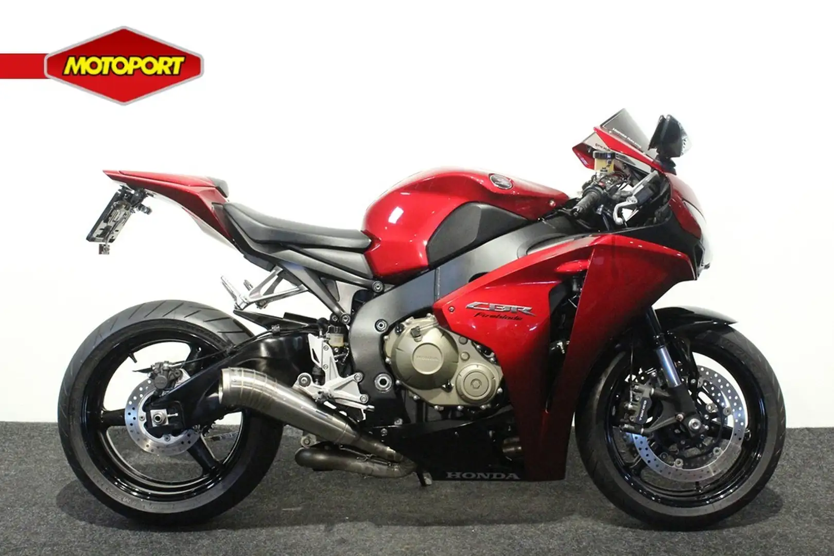 Honda CBR 1000 RR Roşu - 1