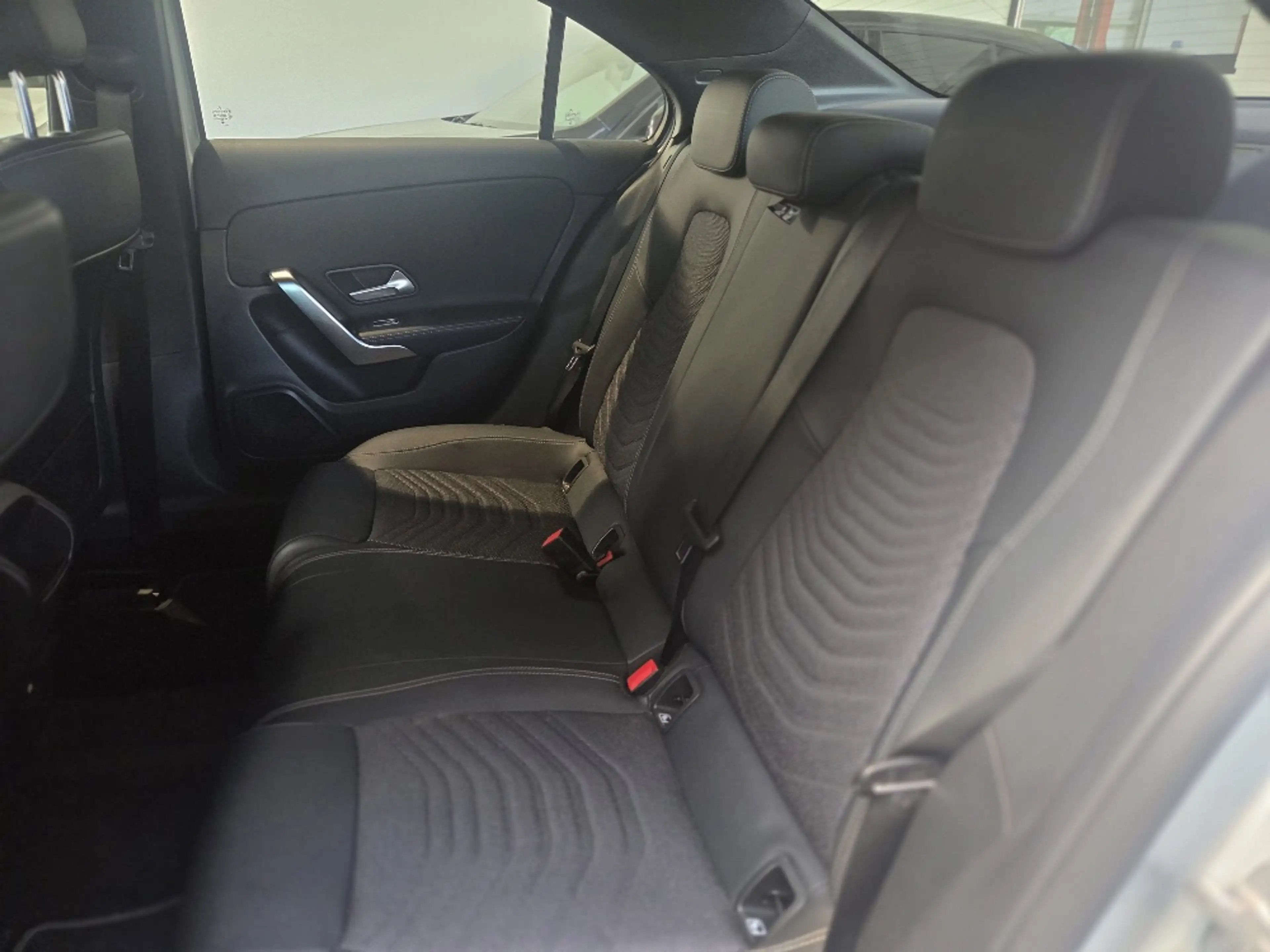 Mercedes-Benz A 250 A Sedan 250 e Urban-/Progressive-pakket — photo 10