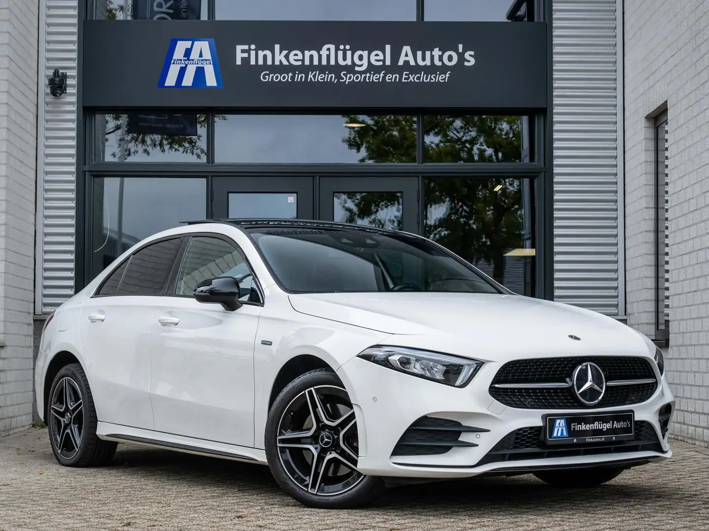 Mercedes-Benz A 250 A250 e Lim AMG-line BTW |Pano |Sfeer |Camera Wit - 1