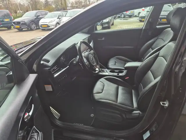 Kia Niro view 11