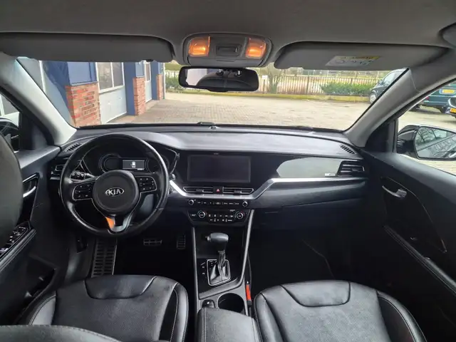 Kia Niro view 3