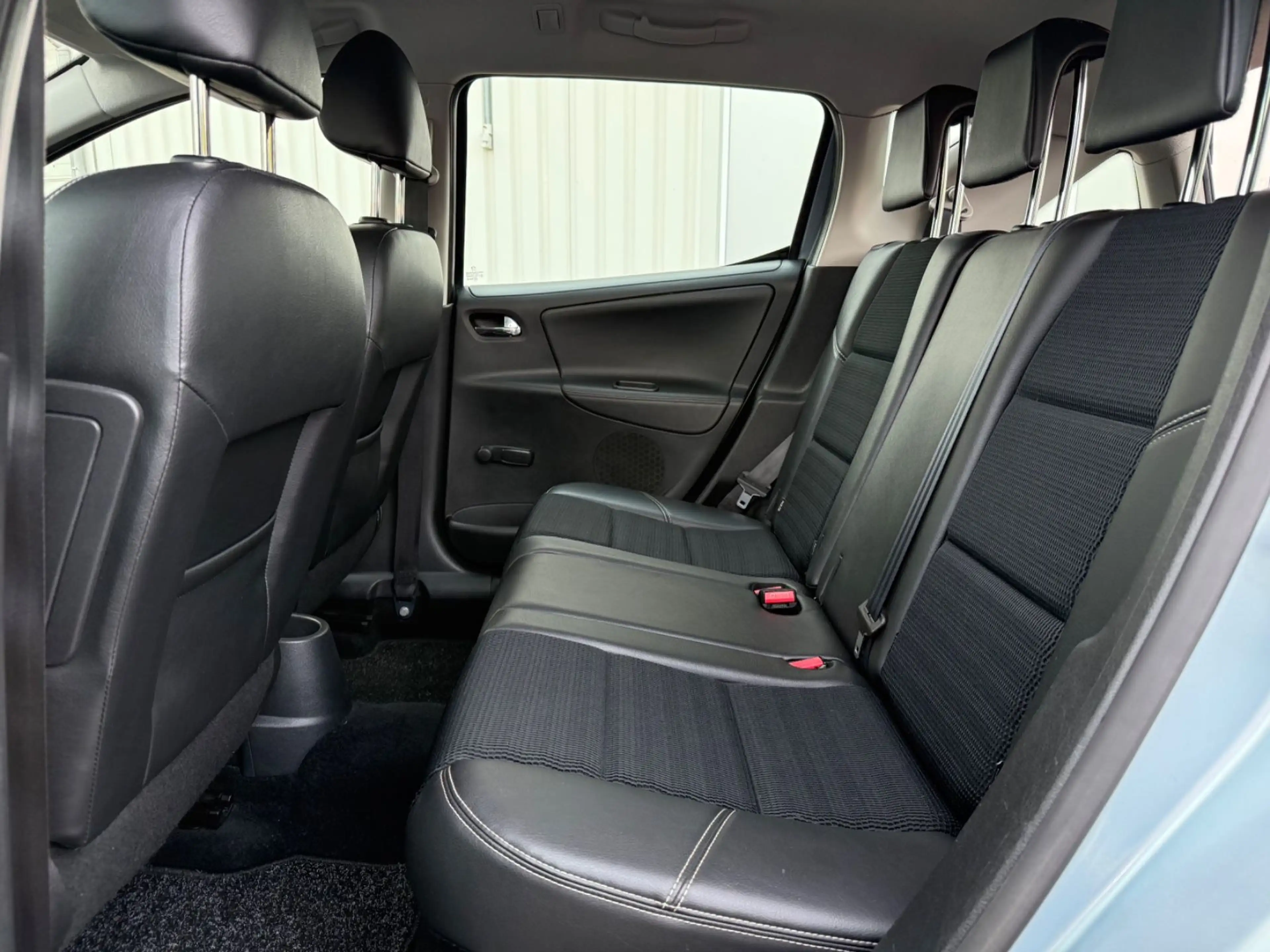 Peugeot 207 SW 1,6 HDI 82kW 112PS Premium/PDC/PANO/NAVI — photo 6