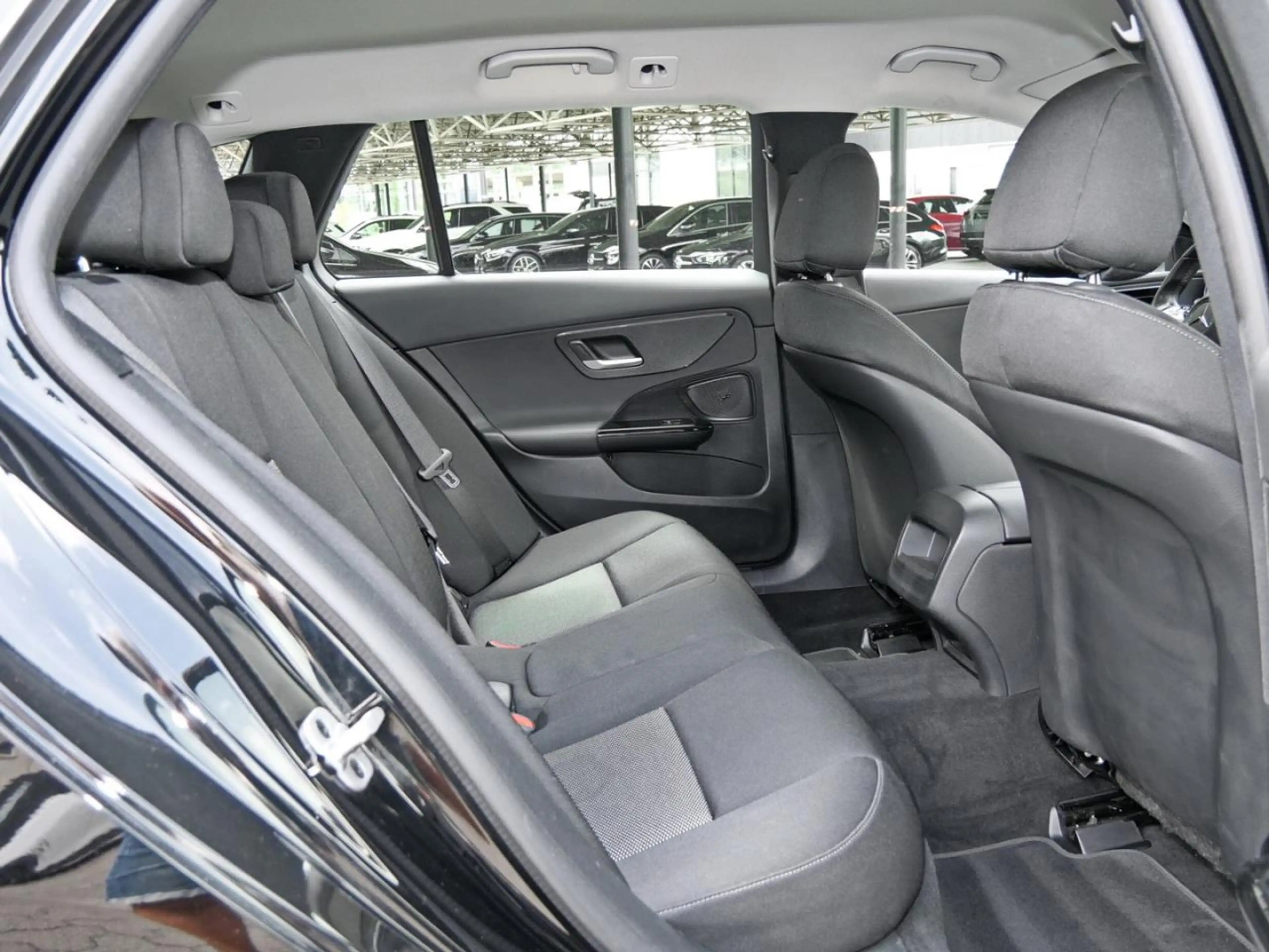 Mercedes-Benz C 200 d T Avantgarde AHK Kamera Navi — photo 10