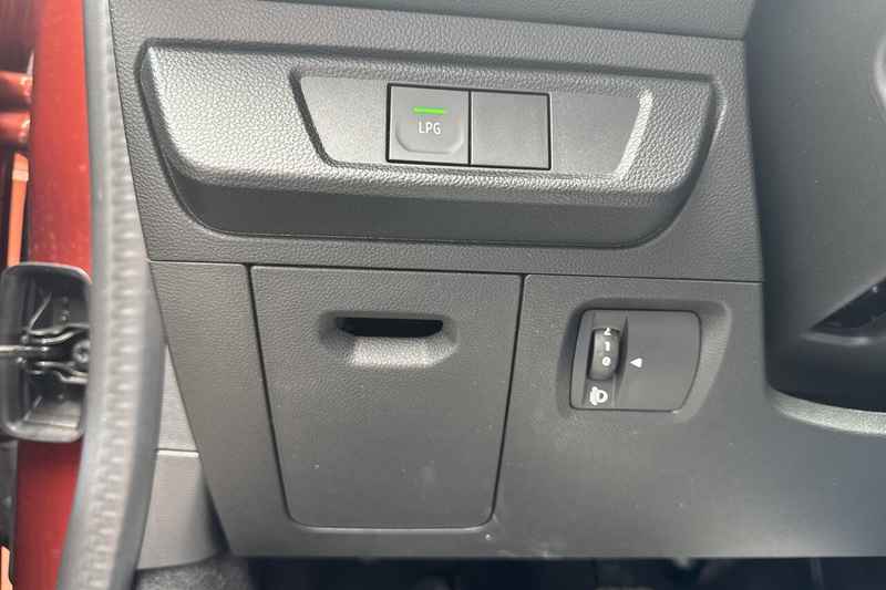 Dacia Jogger Extreme 7pl ECO-G 100 LPG Camera pdc vr & ar, d... — photo 12