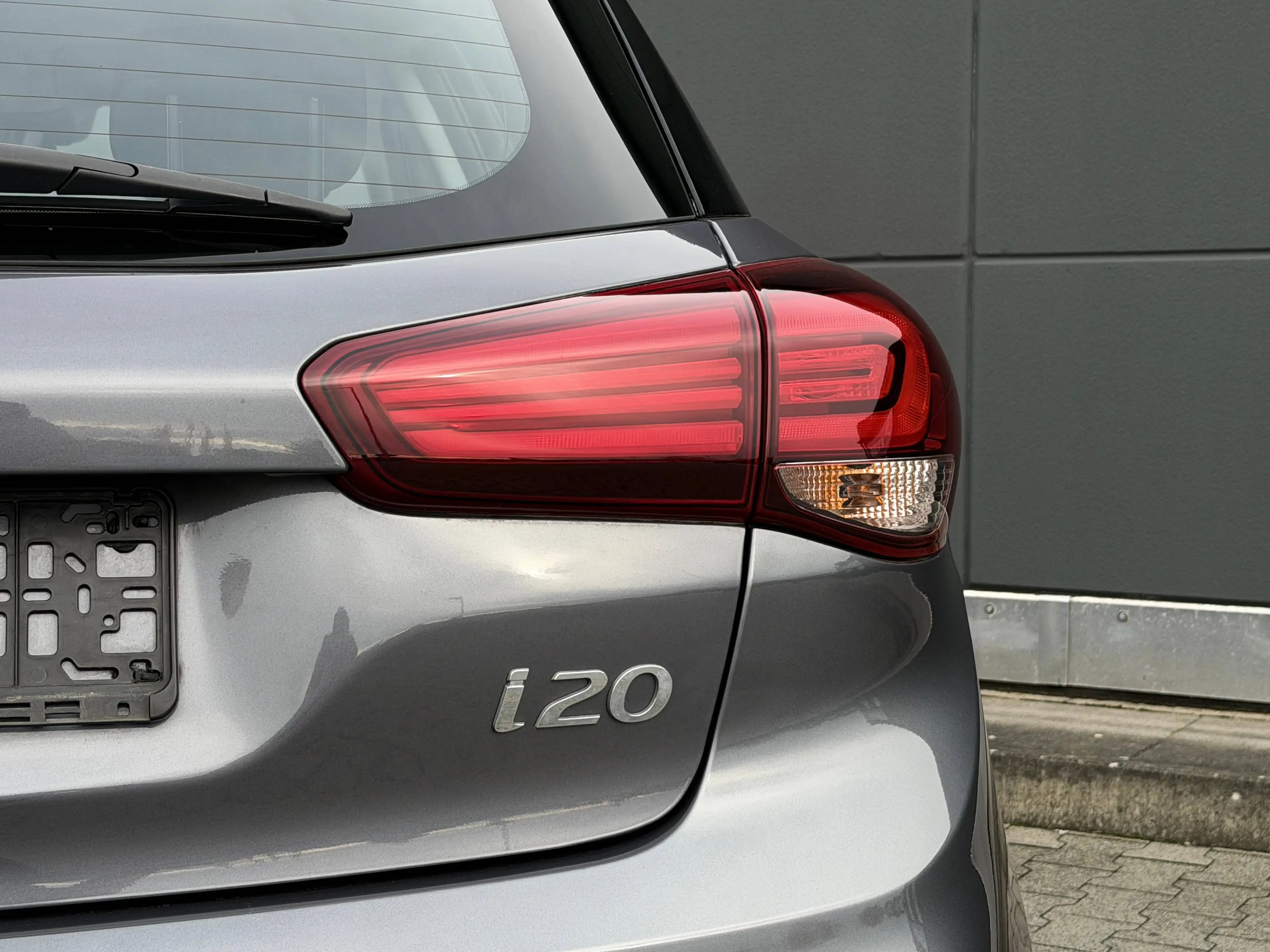 Hyundai i20 Trend Automatik Spurhalte Sitzheizung Top Zustand — photo 9