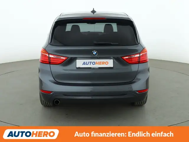 BMW 2 Series view 5