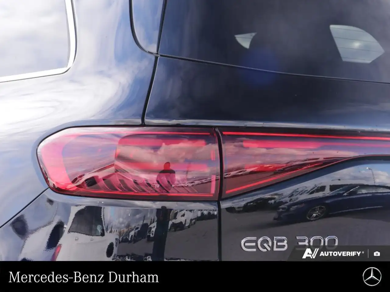 Mercedes-Benz EQB снимка Mercedes-Benz EQB