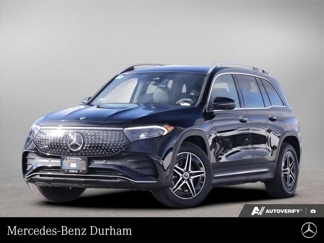 Mercedes-Benz EQB снимка Mercedes-Benz EQB