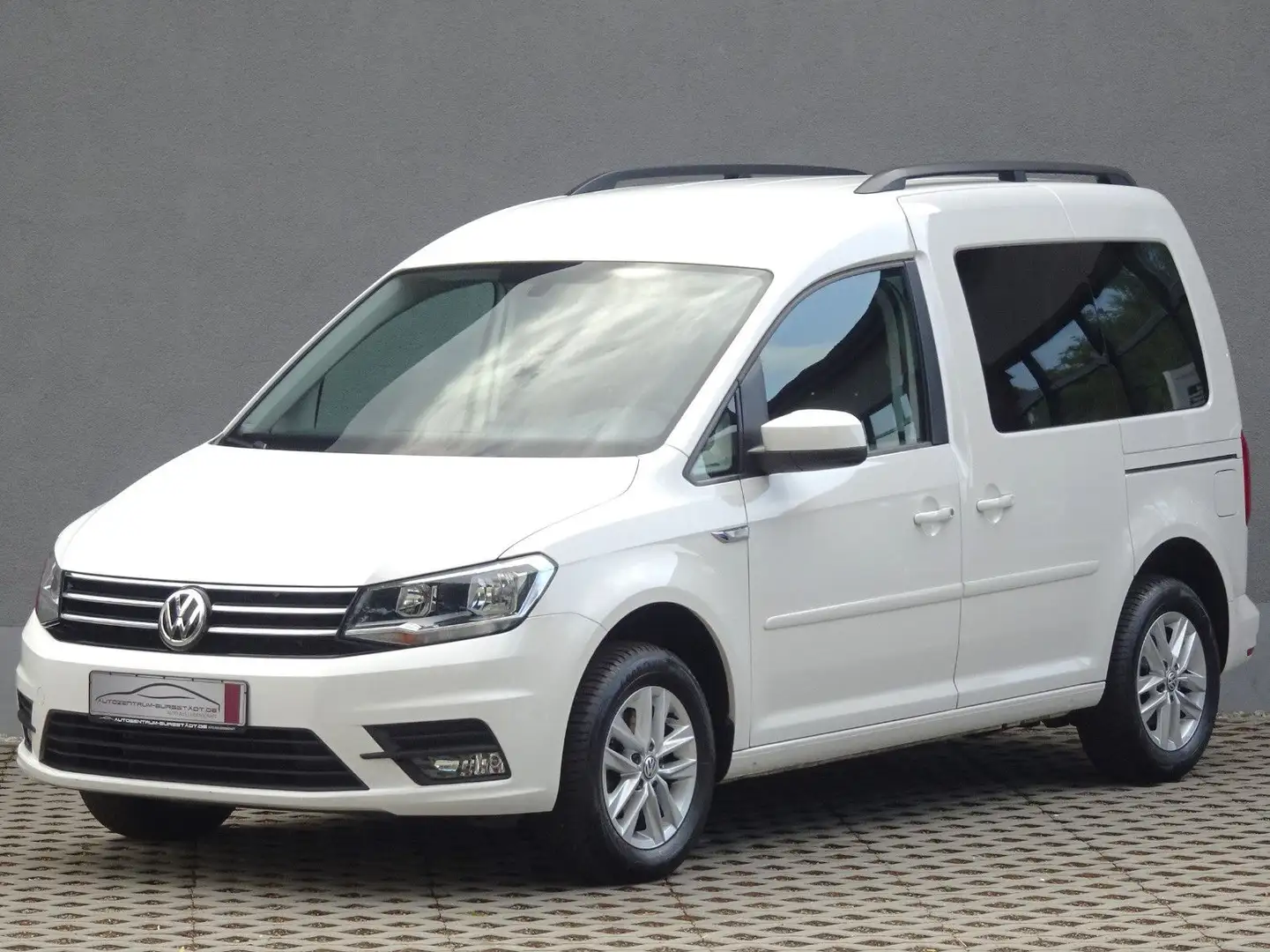 Volkswagen Caddy Kombi 2,0 TDI Comfortline/Navi/SitzHZG/LMF Weiß - 1