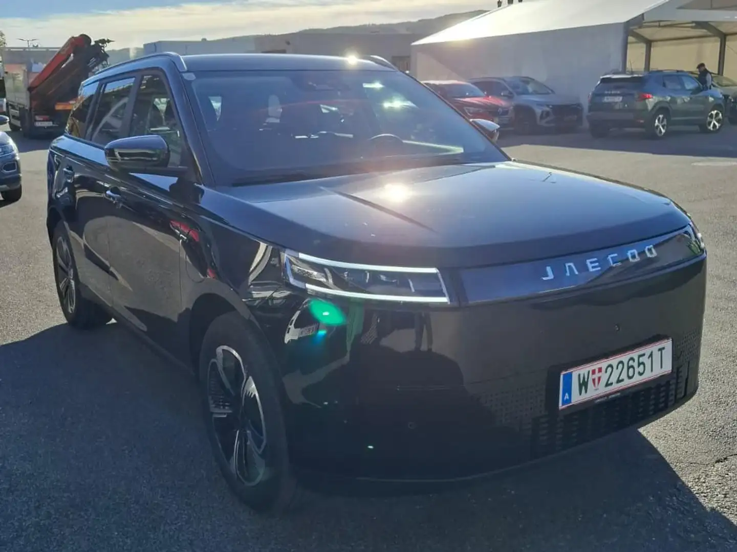 Jaecoo J5 BEV Premium Line Schwarz - 2