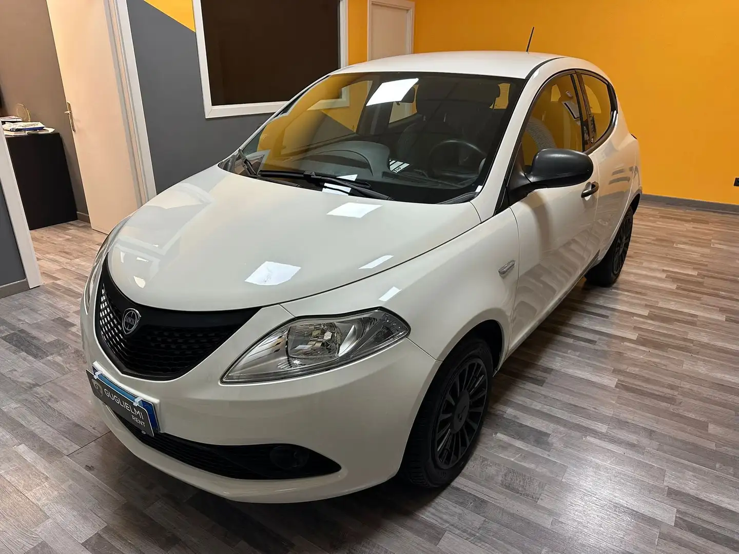 Lancia Ypsilon Ypsilon 1.2 69 CV 5 porte S&S Black and Noir - 1