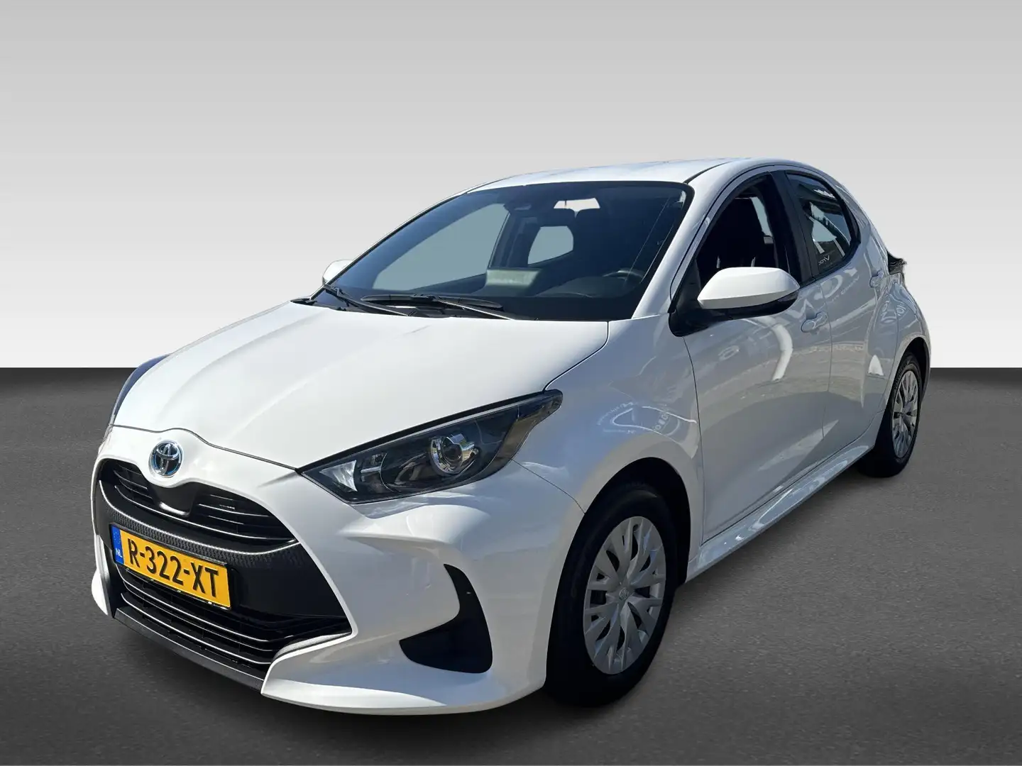 Toyota Yaris 1.5 Hybrid Active | navigatie Wit - 1