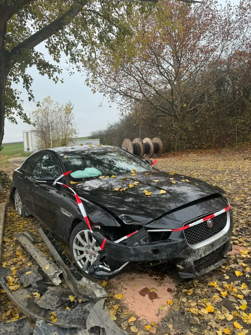 Jaguar XE 20d R-Sport Aut. - 1