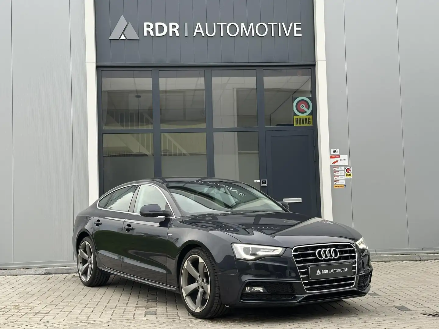 Audi A5 Sportback 1.8 TFSI Adrenalin Blauw - 1