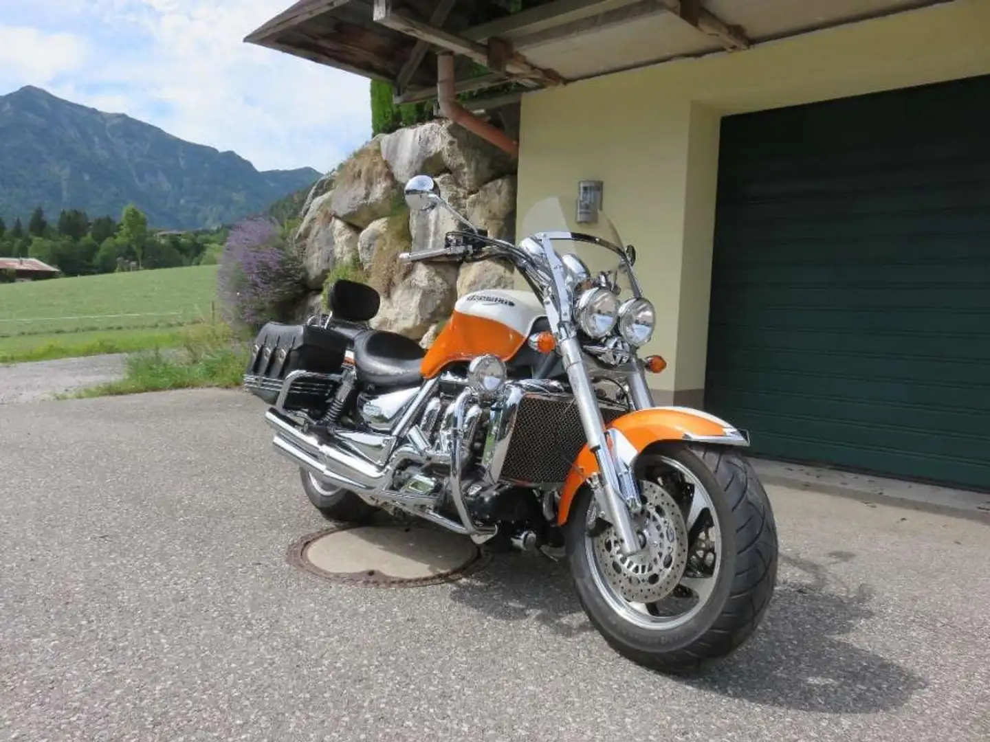 Triumph Rocket III Classic Oranje - 2