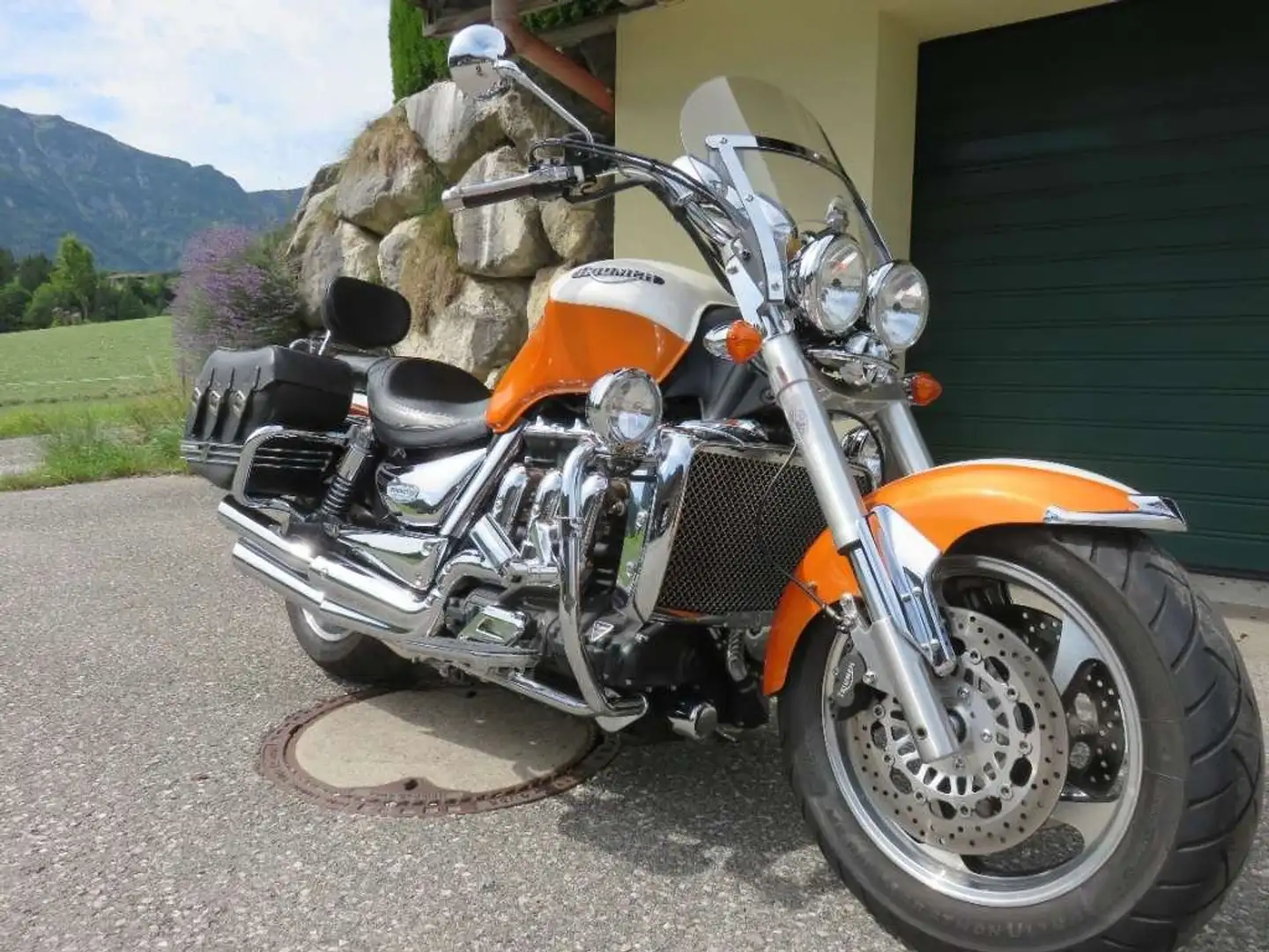 Triumph Rocket III Classic Oranje - 1