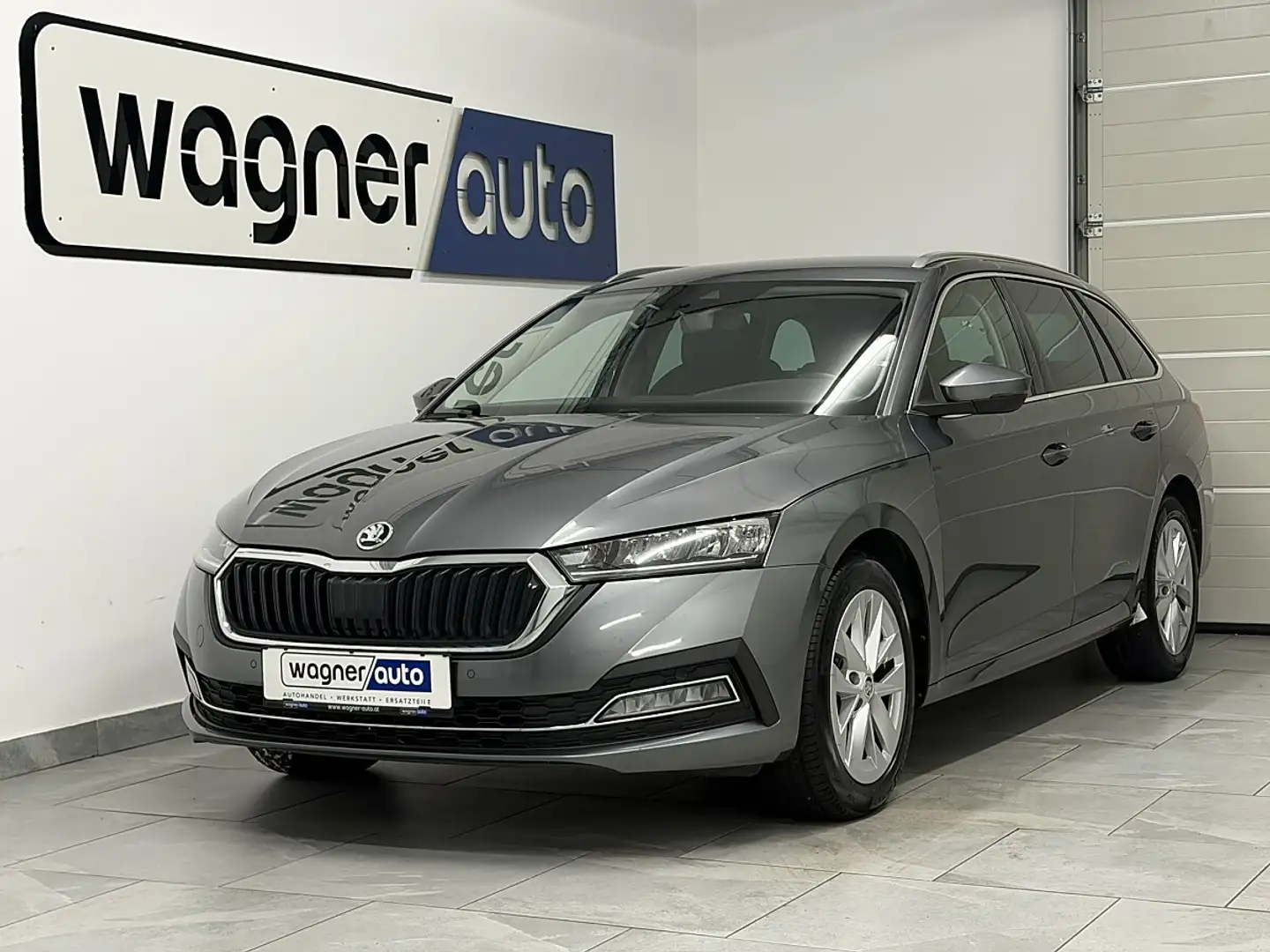 Skoda Octavia Combi 2,0 TDI Style.LED/ACC/Navi/RFK Grau - 2