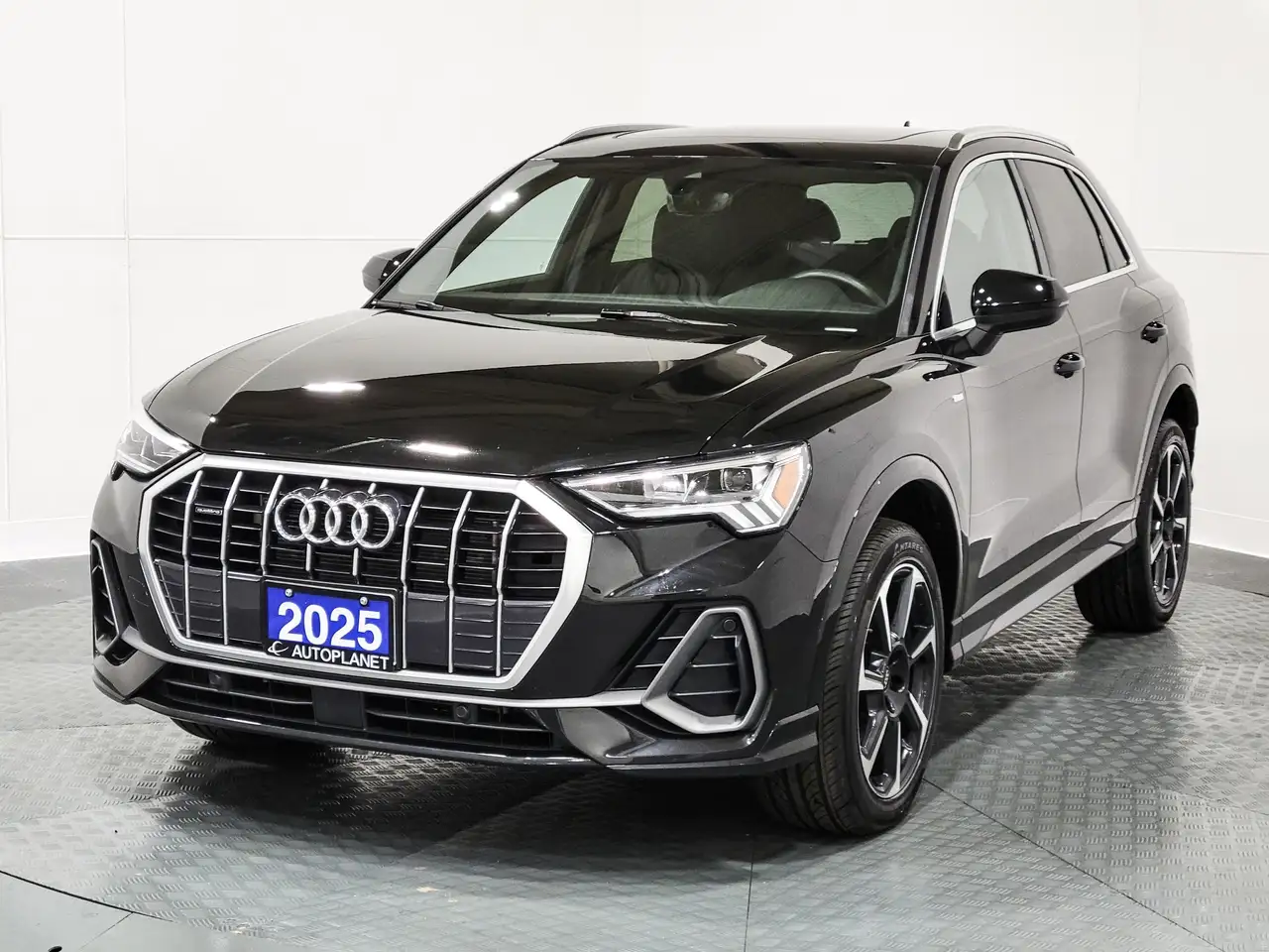 Audi Q3 снимка Audi Q3