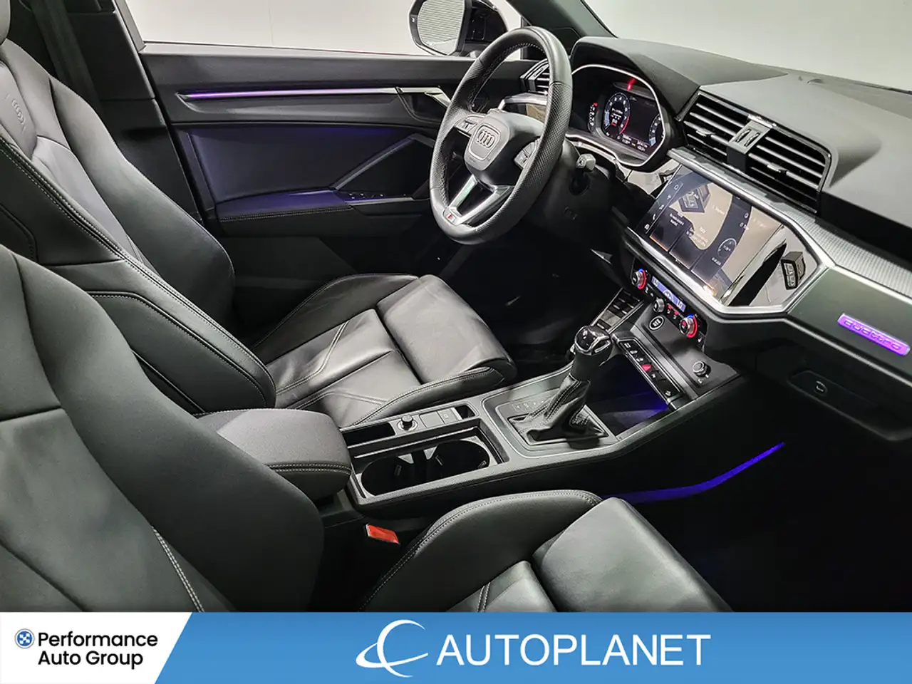 Audi Q3 снимка Audi Q3