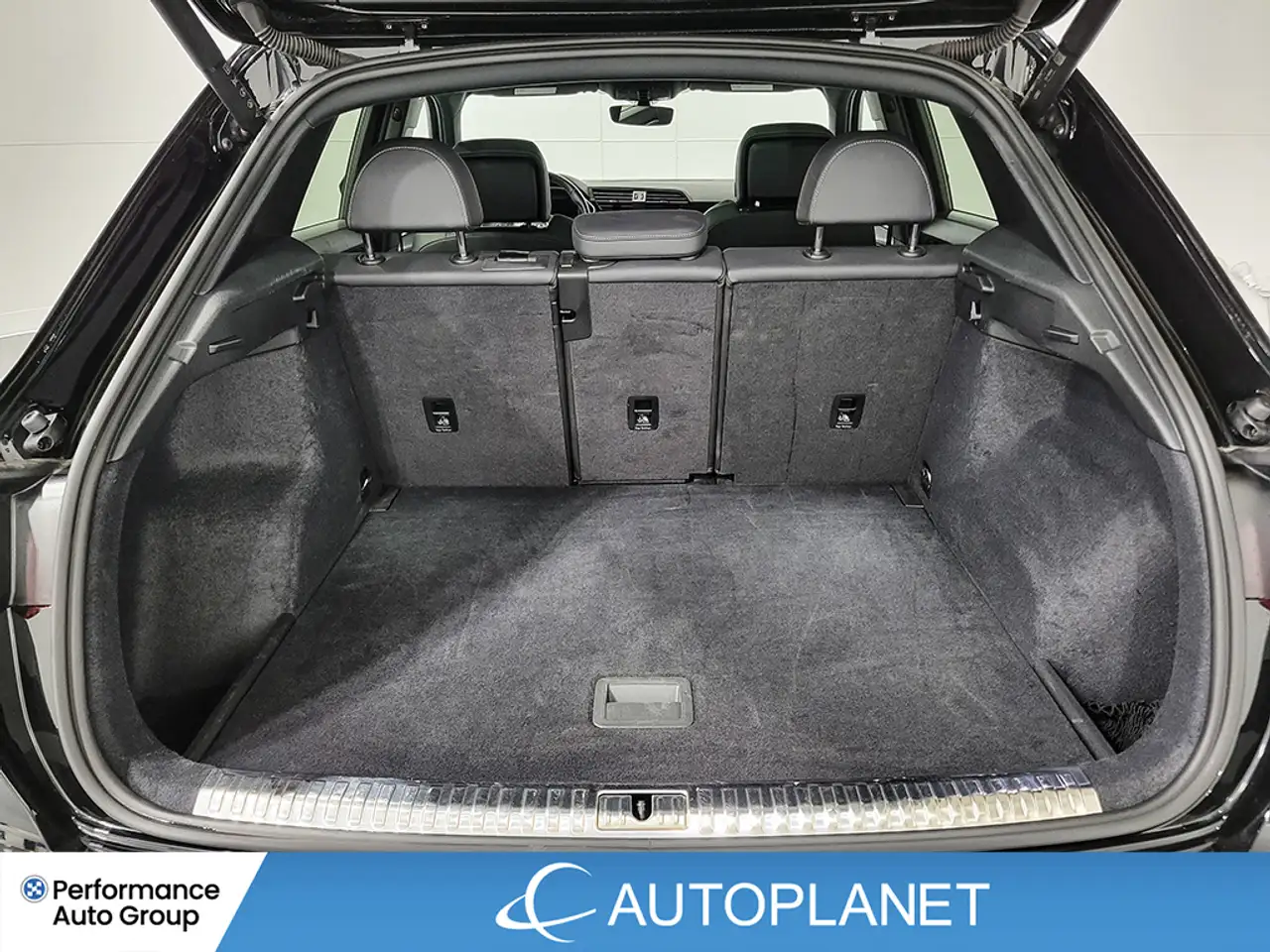 Audi Q3 снимка Audi Q3