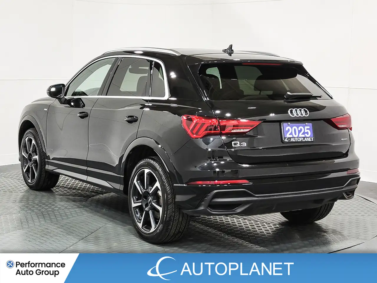 Audi Q3 снимка Audi Q3