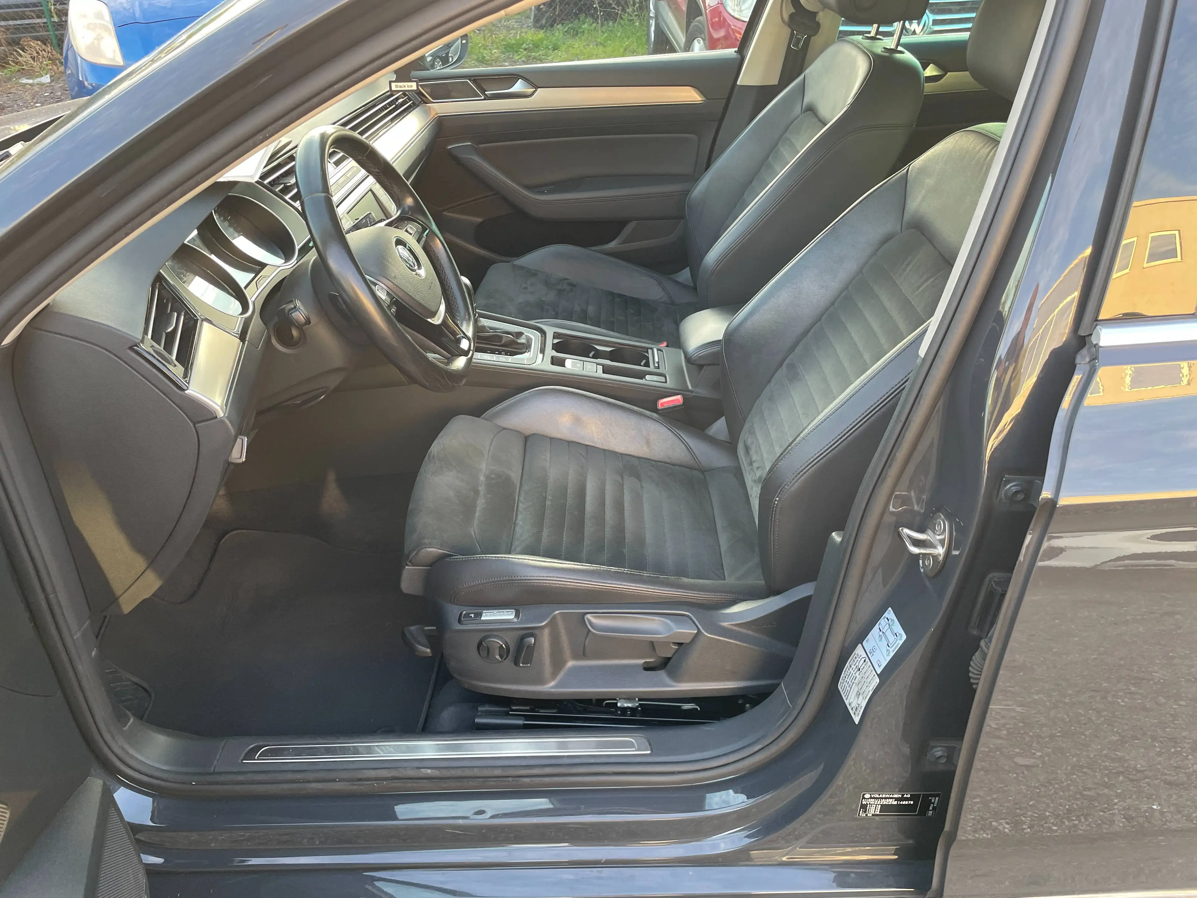 Volkswagen Passat Variant Highline BMT/Start-Stop — photo 3