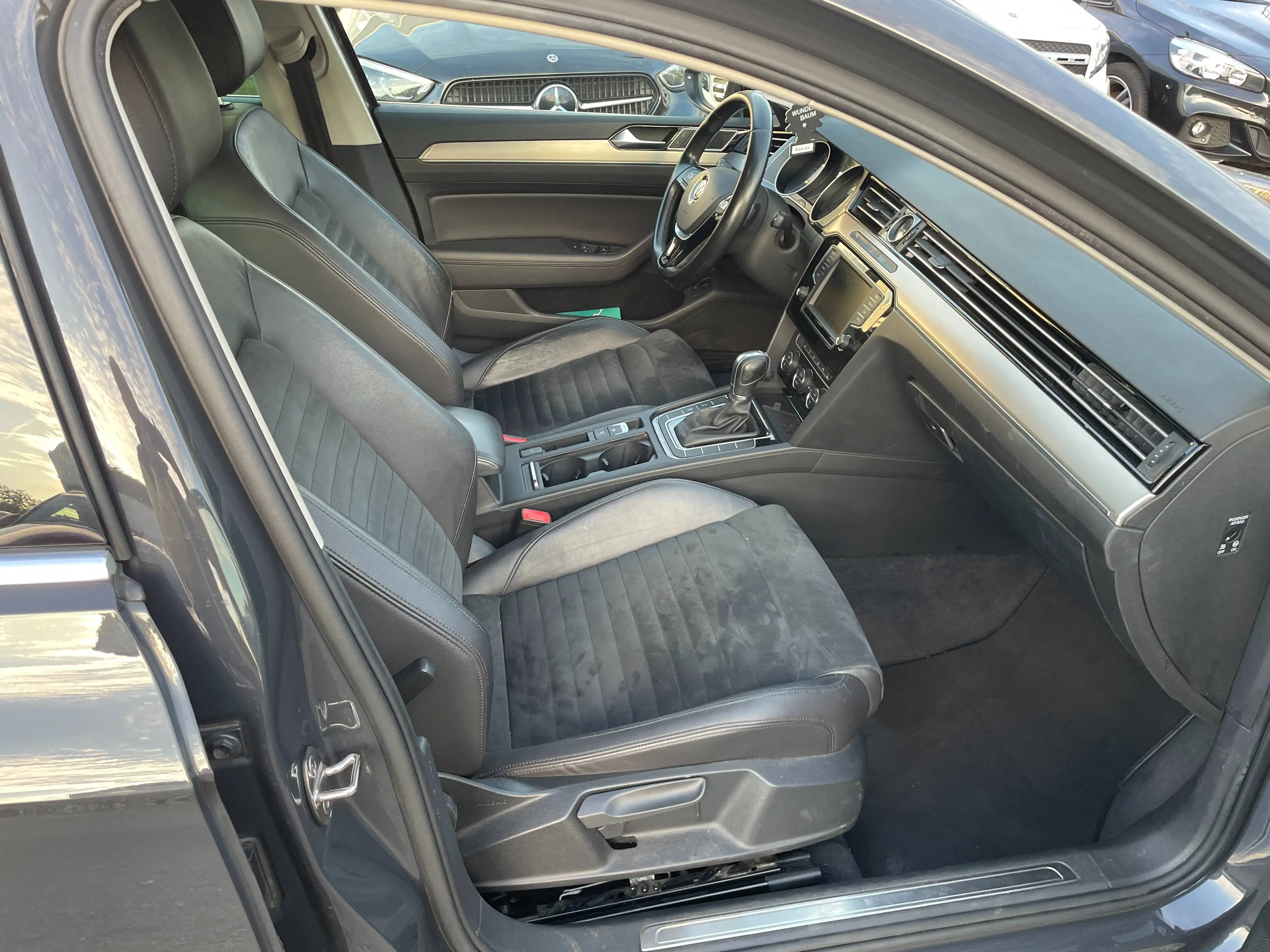 Volkswagen Passat Variant Highline BMT/Start-Stop — photo 15