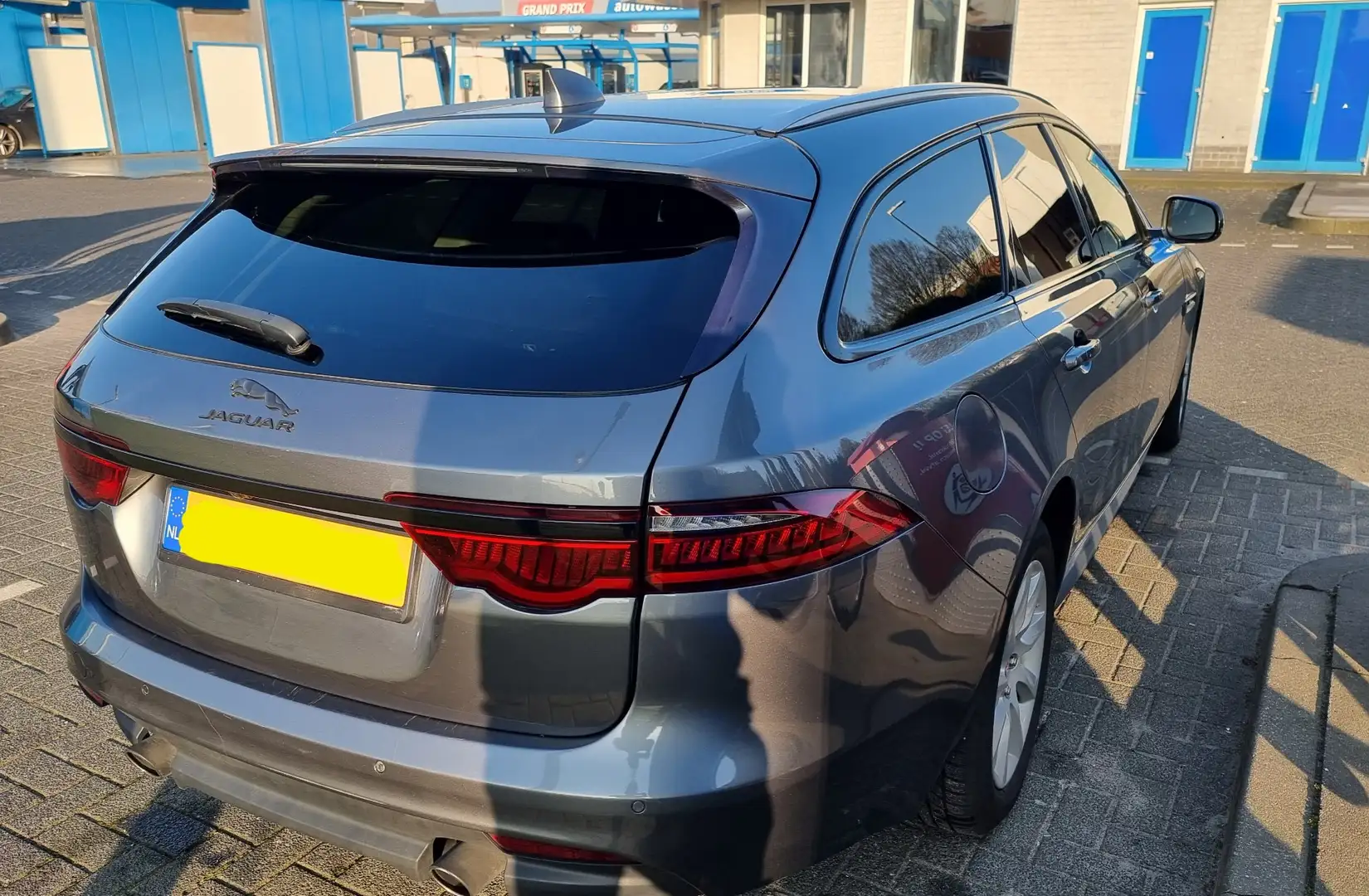 Jaguar XF 20d Sportbrake Aut. Portfolio - 1