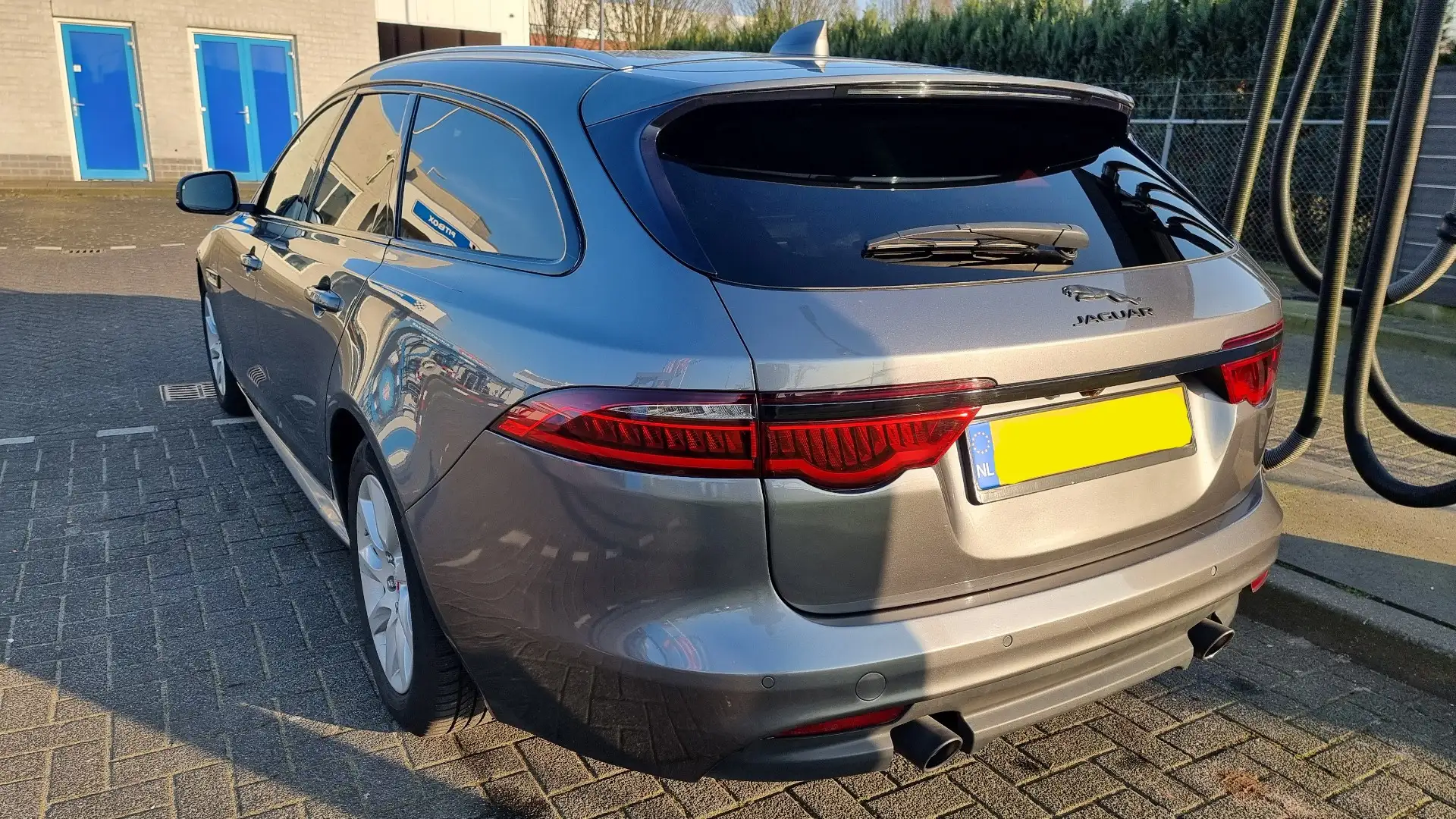 Jaguar XF 20d Sportbrake Aut. Portfolio - 2