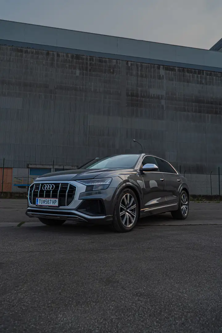 Audi Q8 SQ8 TFSI 4.0 QUATTRO VOLL Grau - 2