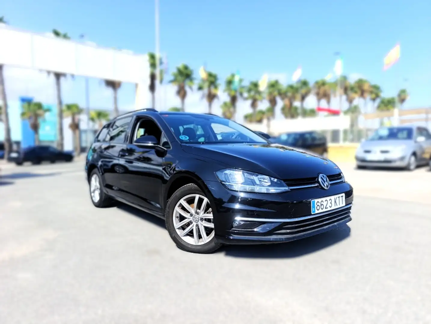 Volkswagen Golf 1.6TDI Advance DSG7 85kW Noir - 1
